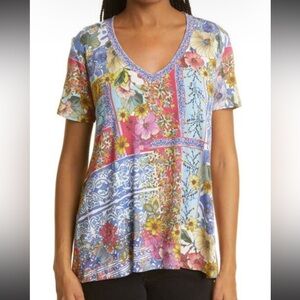 JOHNNY WAS Midsummer Favorite S/S V-neck Swing Tee, size M